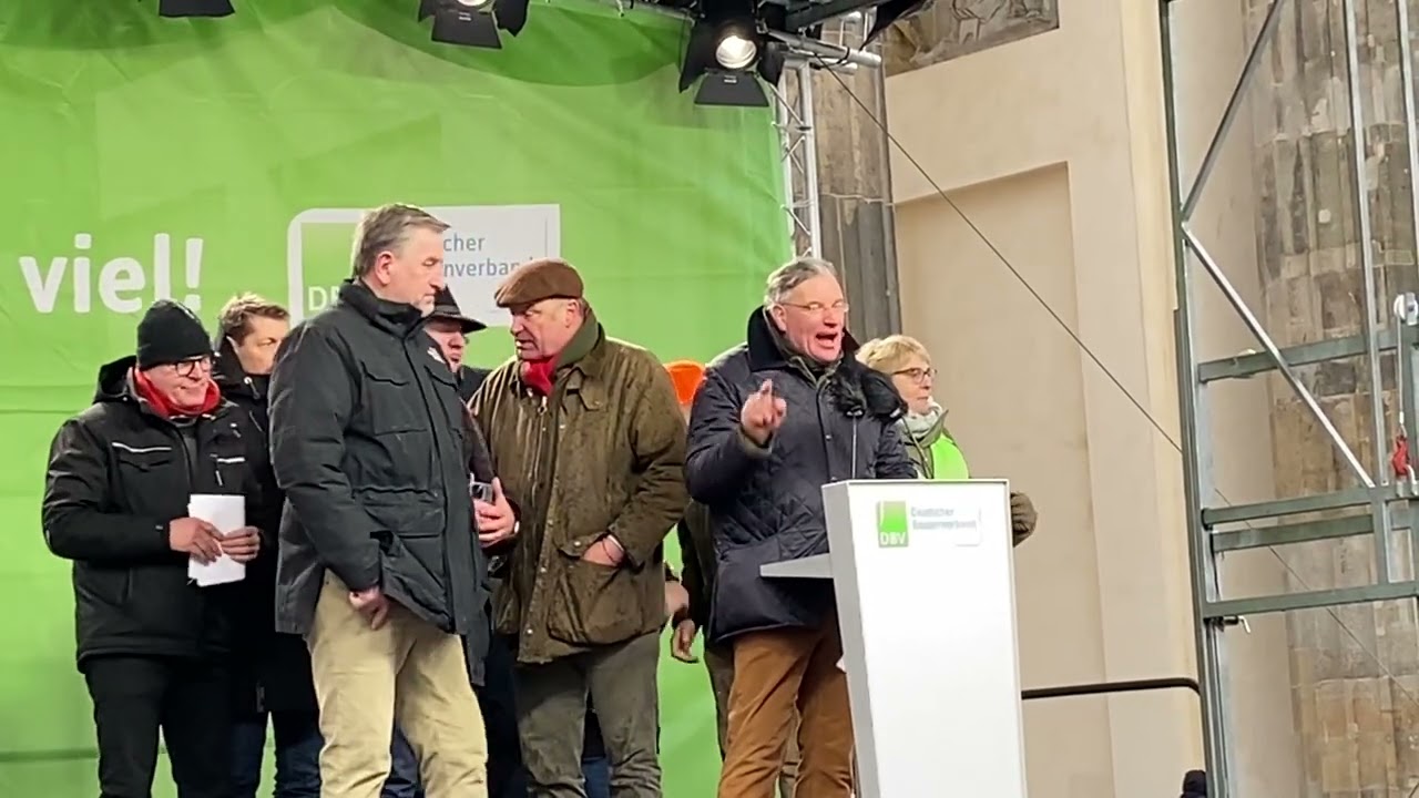 Rede AGDW-Pr&auml;sident Prof. Andreas Bitter auf der Gro&szlig;demo der Bauern 15.1.2024
