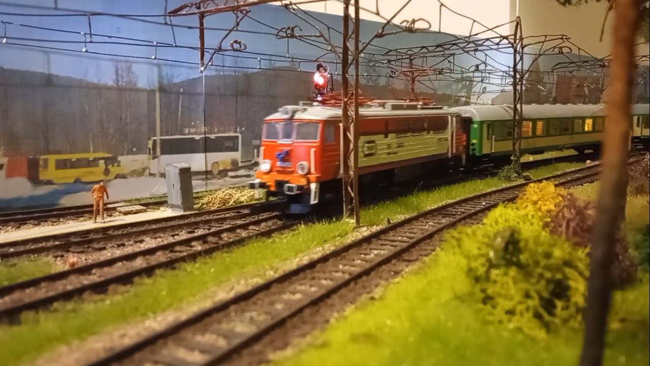 Denaturat Schlesienmoelle EU07-488 i EP07-344 PKP Cargo H0