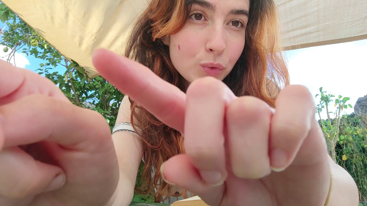 ASMR Toco TU CARITA y te hablo SUAVECITO 🌻Para DORMIR