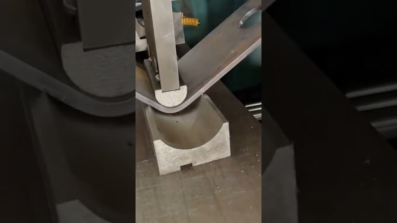 4 steps to make the plate thickness 10mm arc bending #metalbending #shorts
