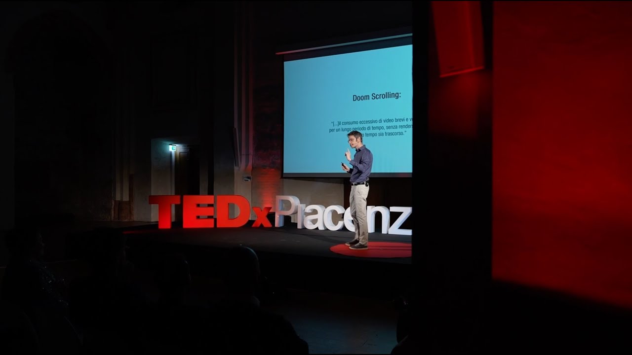 Originalit&agrave; creativa e IA generativa contro il doom scrolling | Giuseppe Mastandrea | TEDxPiacenza