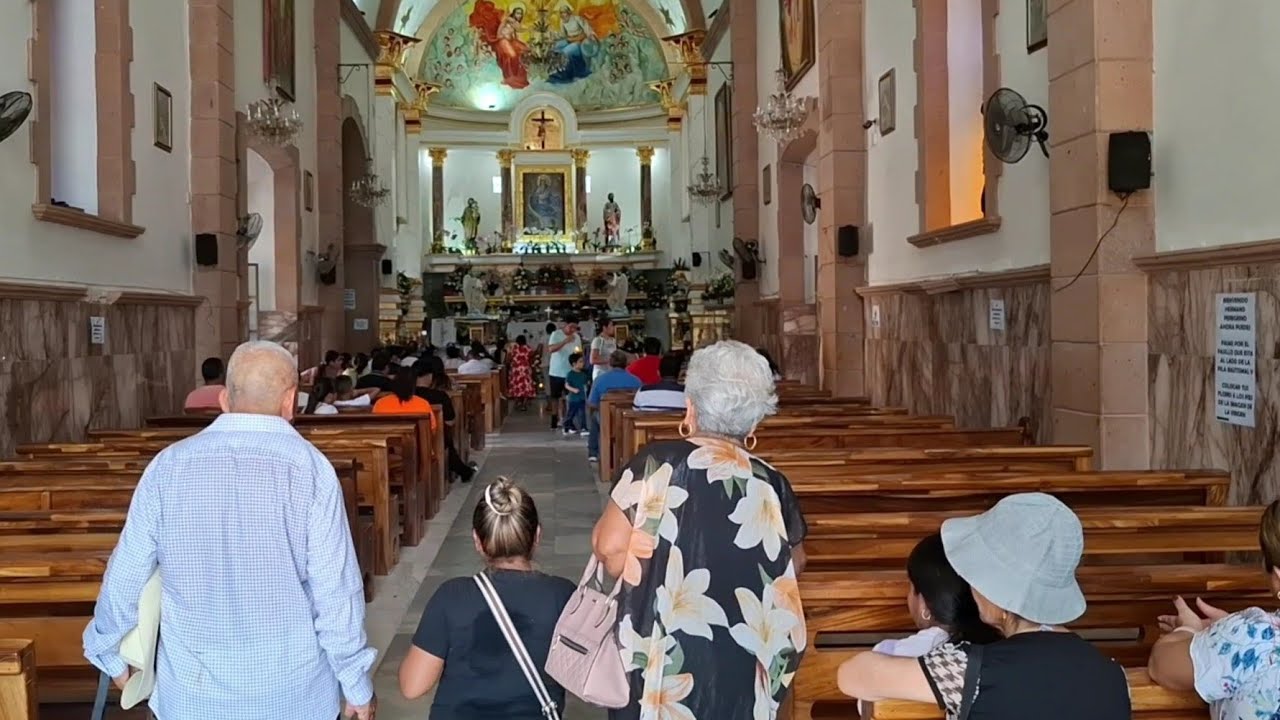 La familia Carbajal Gutierrez cumpliendo una manda, Aya en San lucas michoacan 