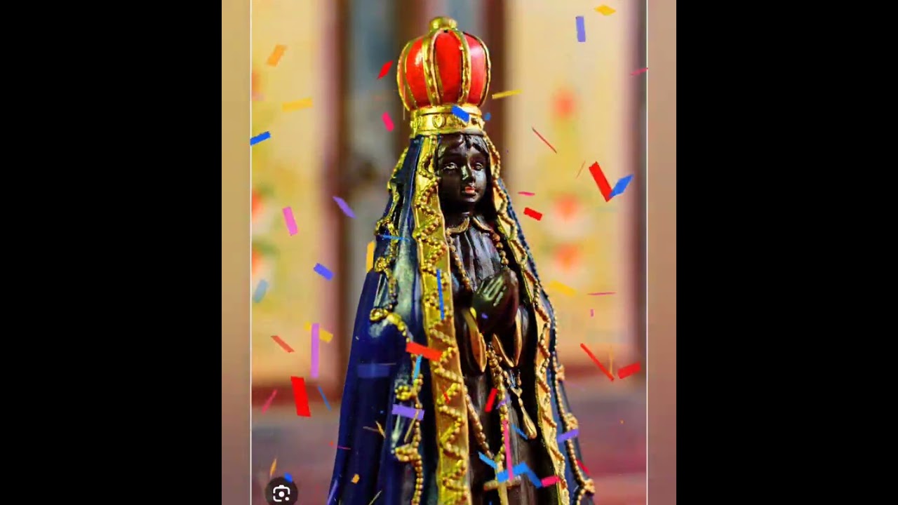 Nossa senhora Aparecida passa na frente