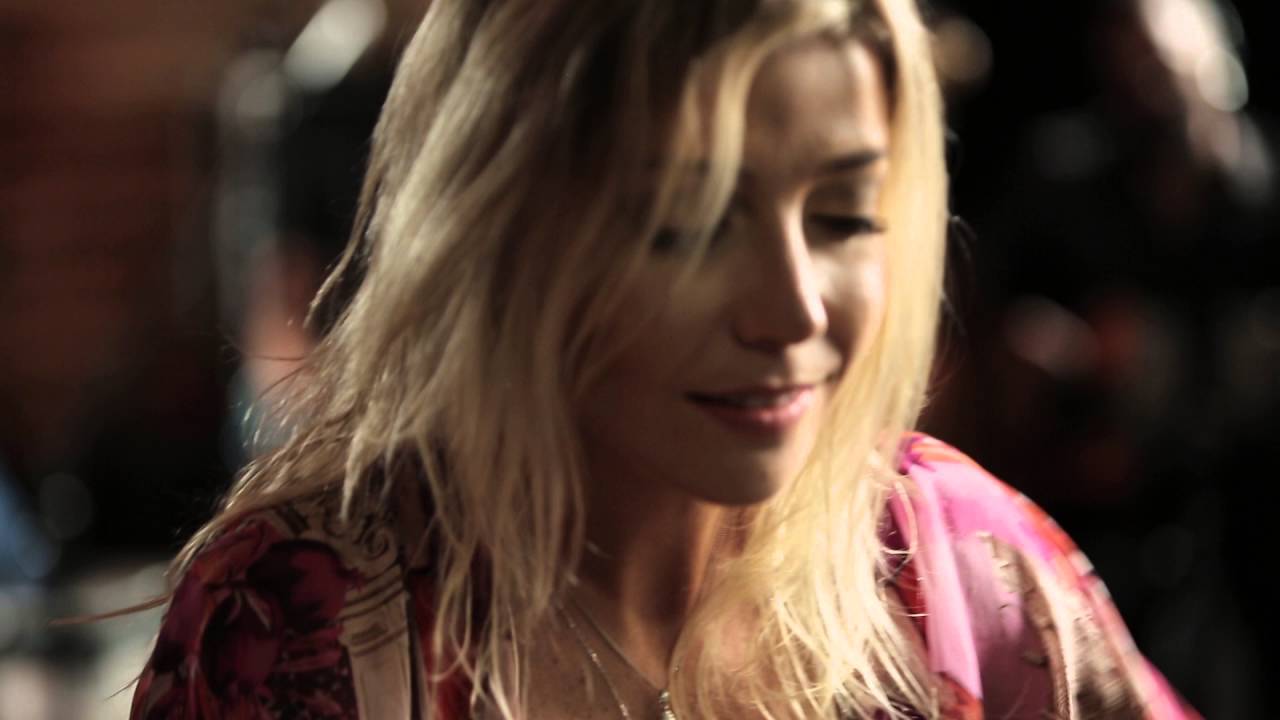LUIZA POSSI | AVENTURA | Lab LP