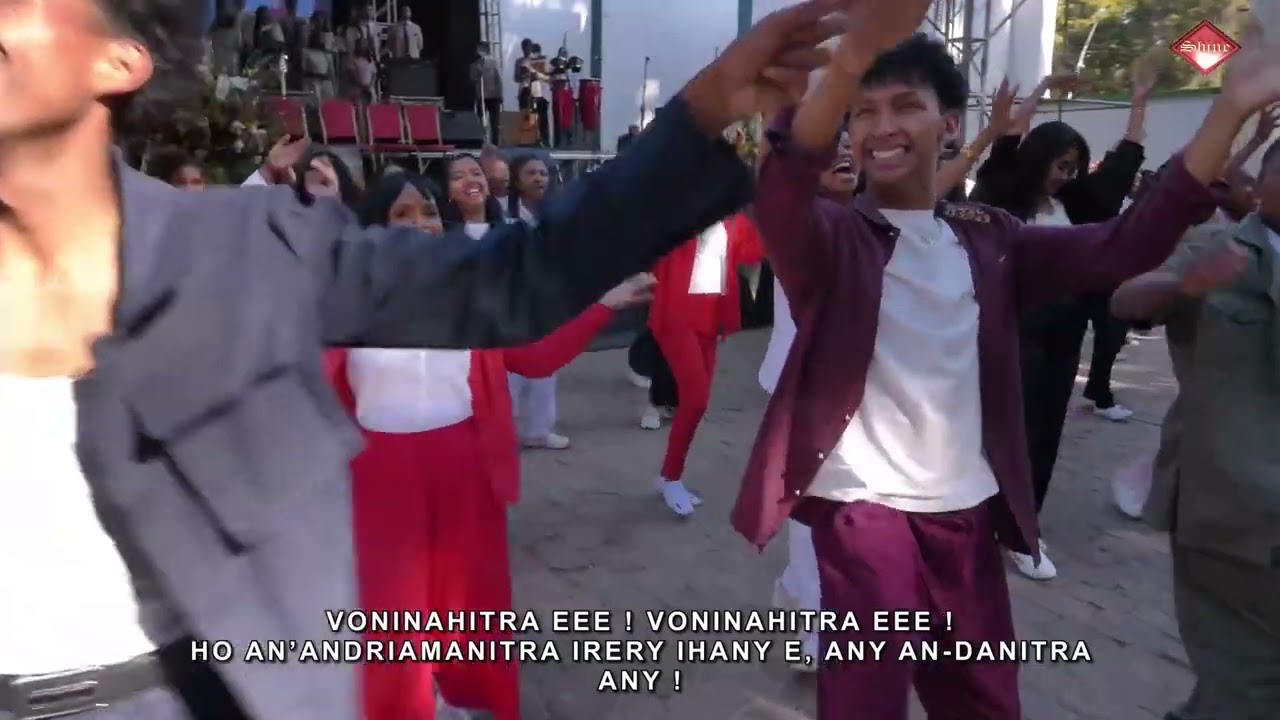 MANGATAKA RANO- Rija Rasolondraibe Danse cover