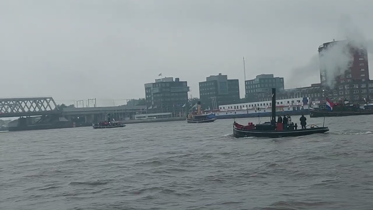 Stoomsleepboot Goudvisch tijdens Dordt in stoom 2024