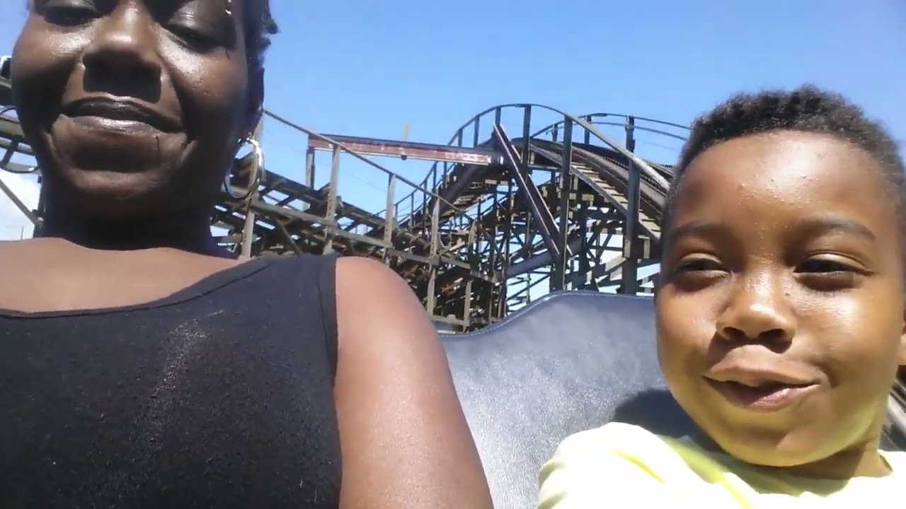 Lights out for 10 year old on a roller coaster #foryou #suggested #funny #reels #funnyvideos 