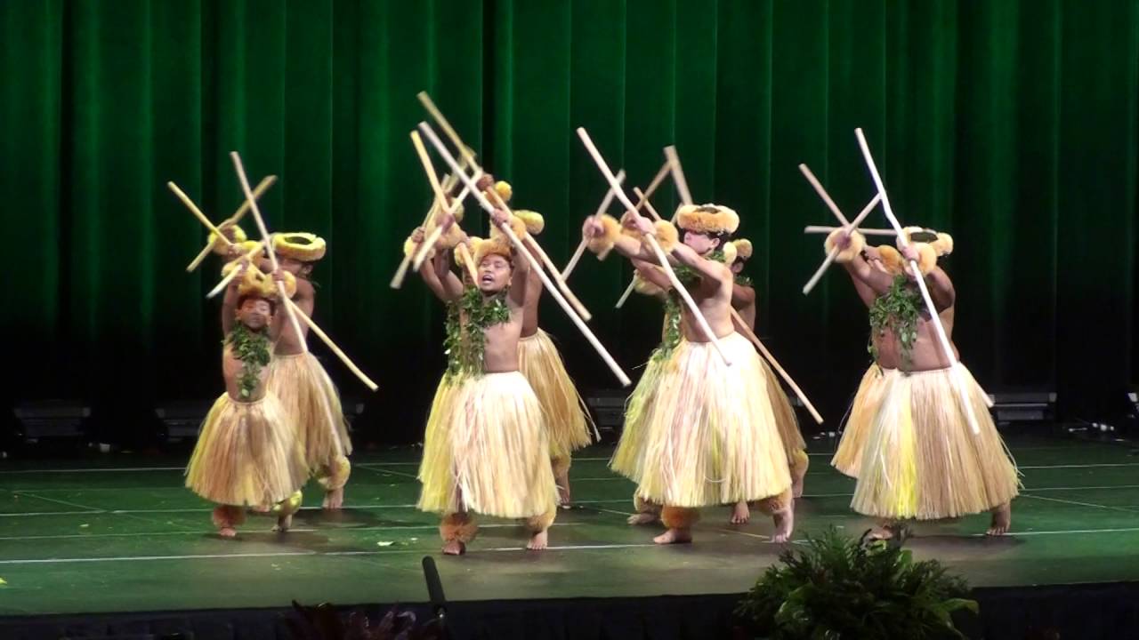 Hālau Ka Lei Mokihana O Leina'ala (Kane Kahiko) - 2016 Queen Lili'uokalani Keiki Hula Competition