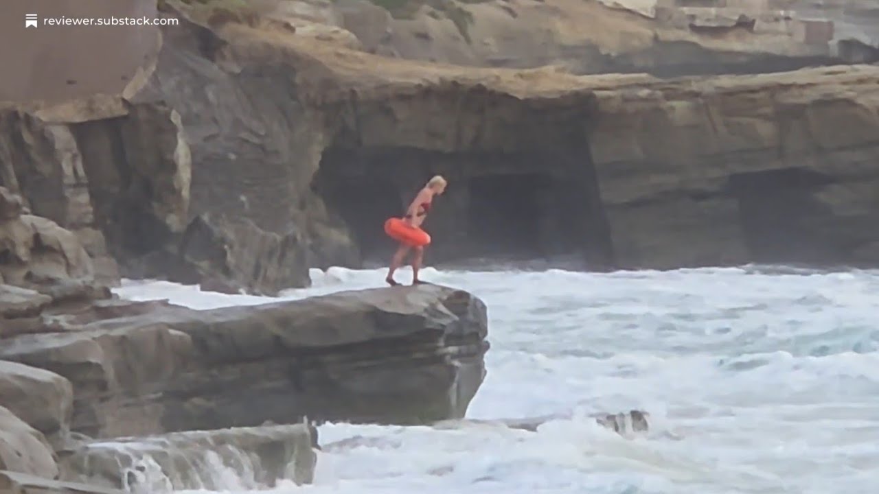 Lifeguard Rescue Effort Amid Thumping Surf (original raw video)