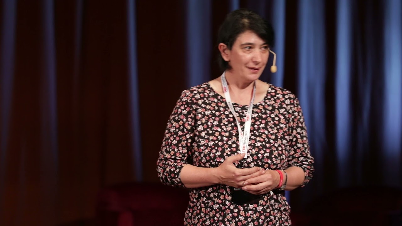Táncolj a szíved csendjének dallamára  | Piroska Dr. Darvas | TEDxUdvarhely