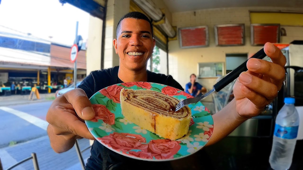 Provando BOLO DE ROLO BARATO E CARO no Recife