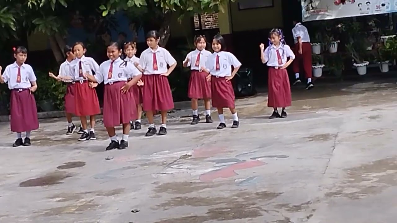 penampilan putri kelas 3 SD SEJAHTERA 4 Kedaton di hari Guru ❤️