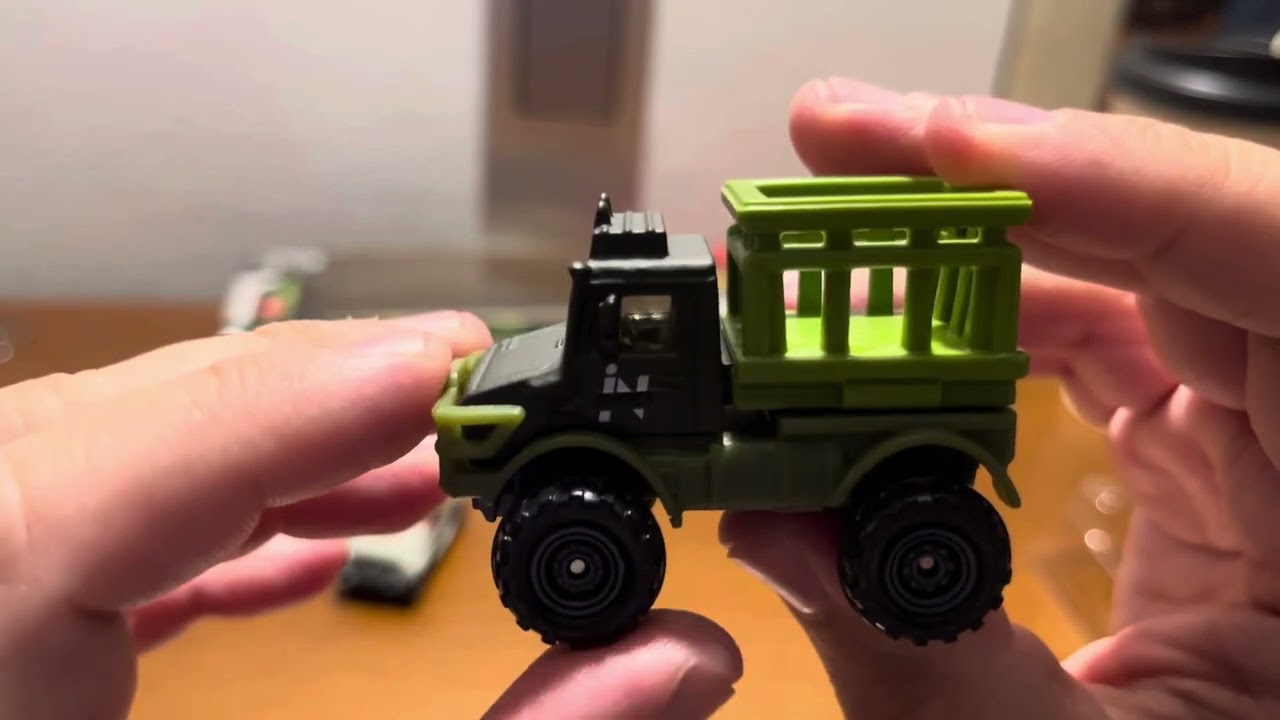 MATCHBOX JURÁSSIC WORLD 🦖 ( UNBOXING). 
