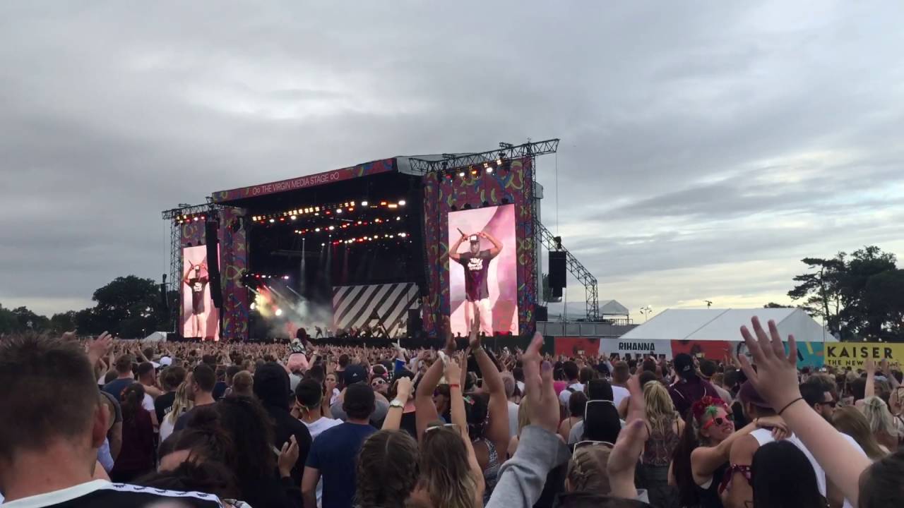 Lethal Bizzle & Little Mix Fester Skank live at Vfest 2016