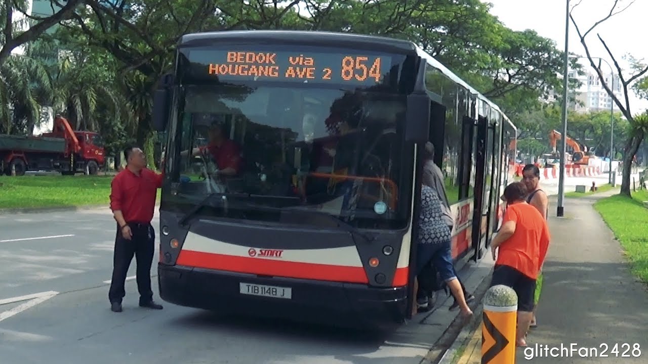 Bus 854 Breaks Down, Next Bus Drives Right Past [SMRT]