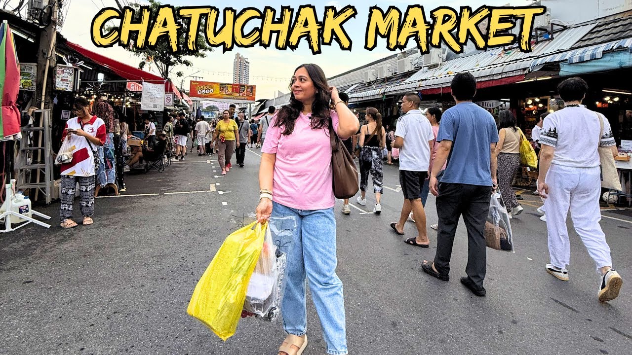 BANGKOK Shopping ~ CHATUCHAK Weekend Market Guide *Best things to buy* in Thailand, Street food, Spa