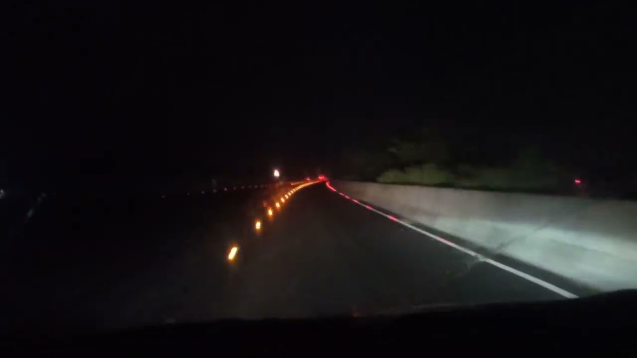 People also askWhat's the difference between maximum and minimum speed limit?