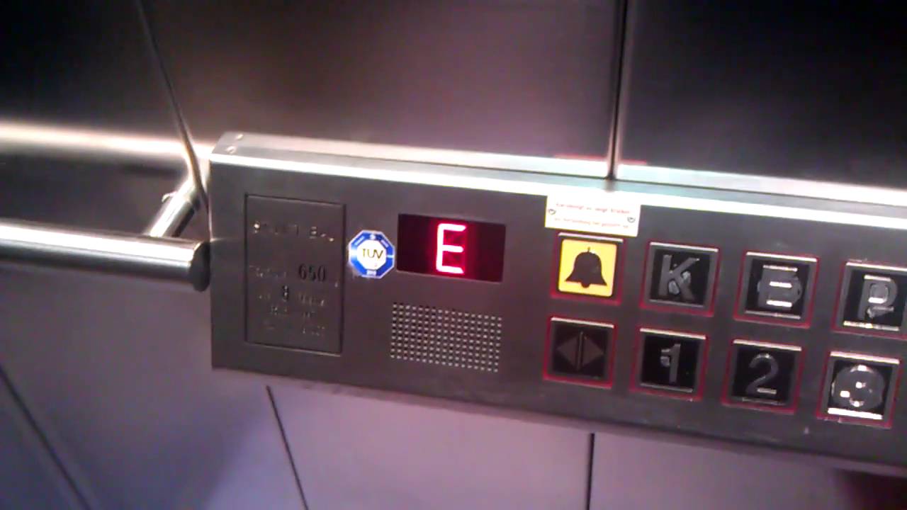 STUCK in the elevator! Very annoying alarm...