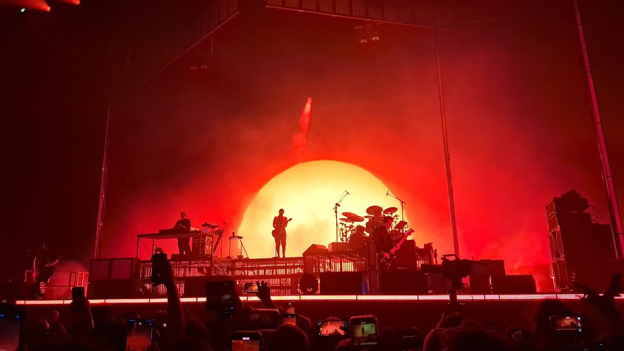 Deftones - Change (in the house of flies) Live in Dublin 