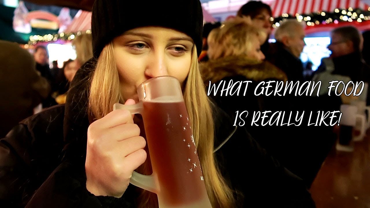 WE TRIED GERMAN STREET FOOD IN BERLIN!