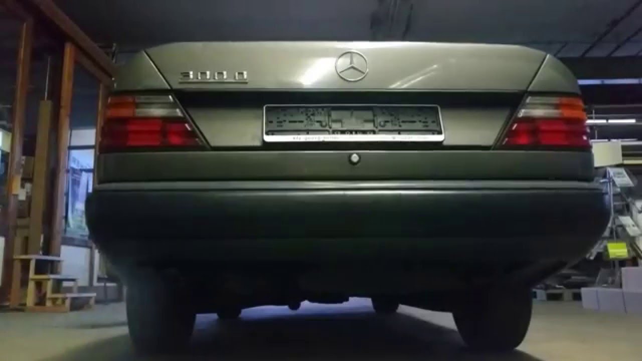 Mercedes Benz - W124 300D Exhaust Sound Stock 1986