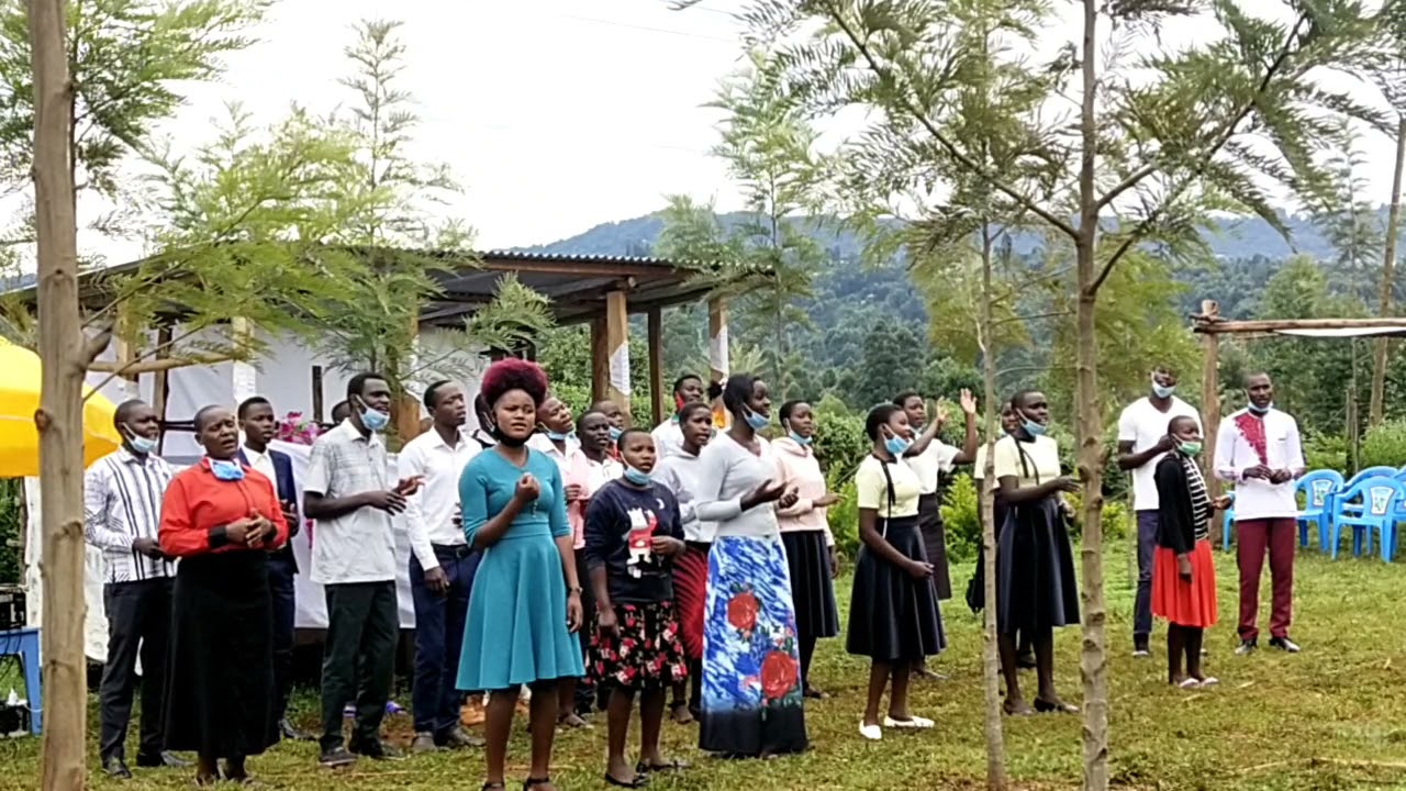 Sasuri Youth Choir.