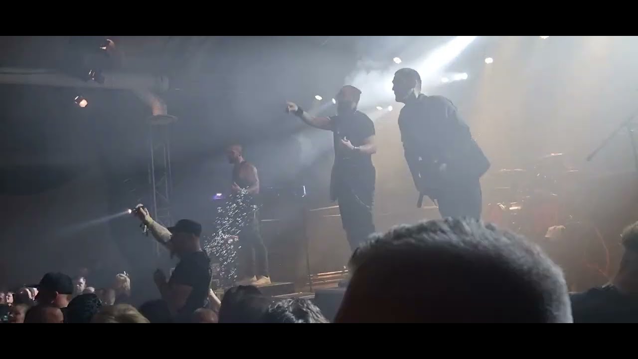 Eizbrand - Konfetti (Live 18.10.2024 Köln Essigfabrik) Wir tanzen wir pogen Tour