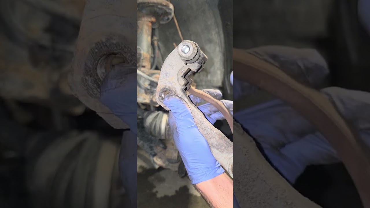 2013_2019 Toyota corolla front  brakes change 
