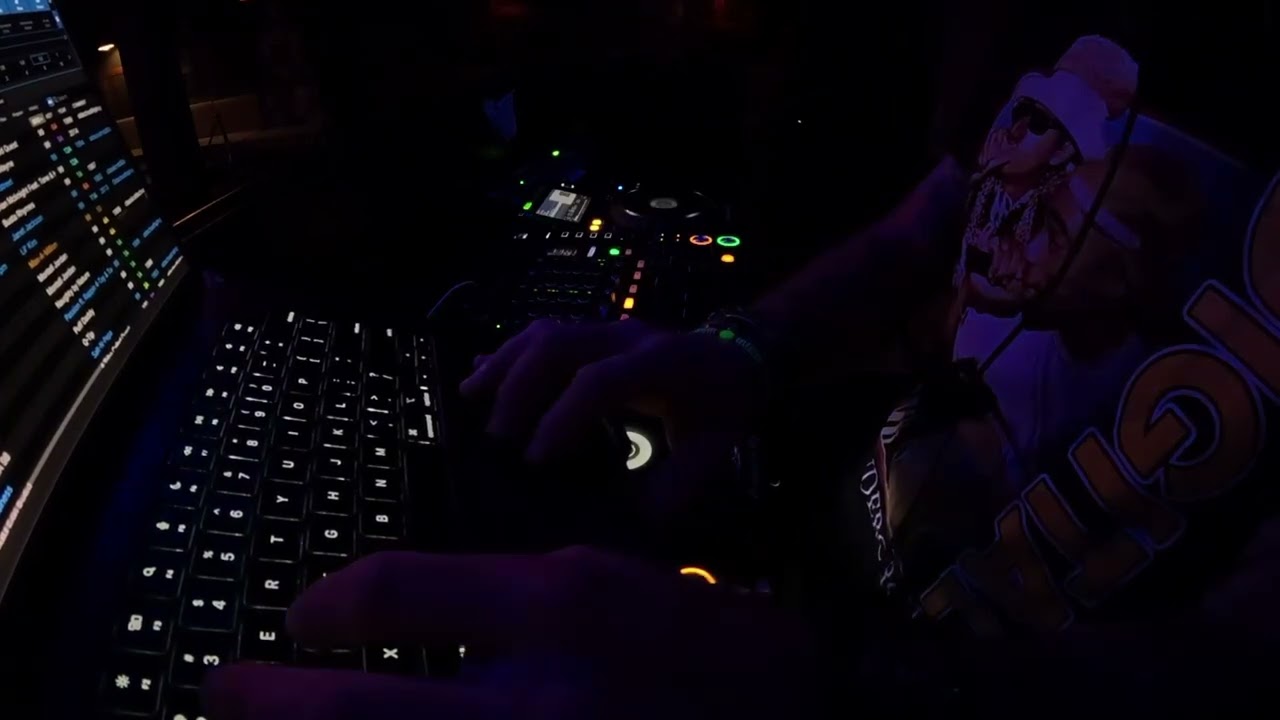 90s Hip Hop & R&B opening set live from Brooklyn On Queen