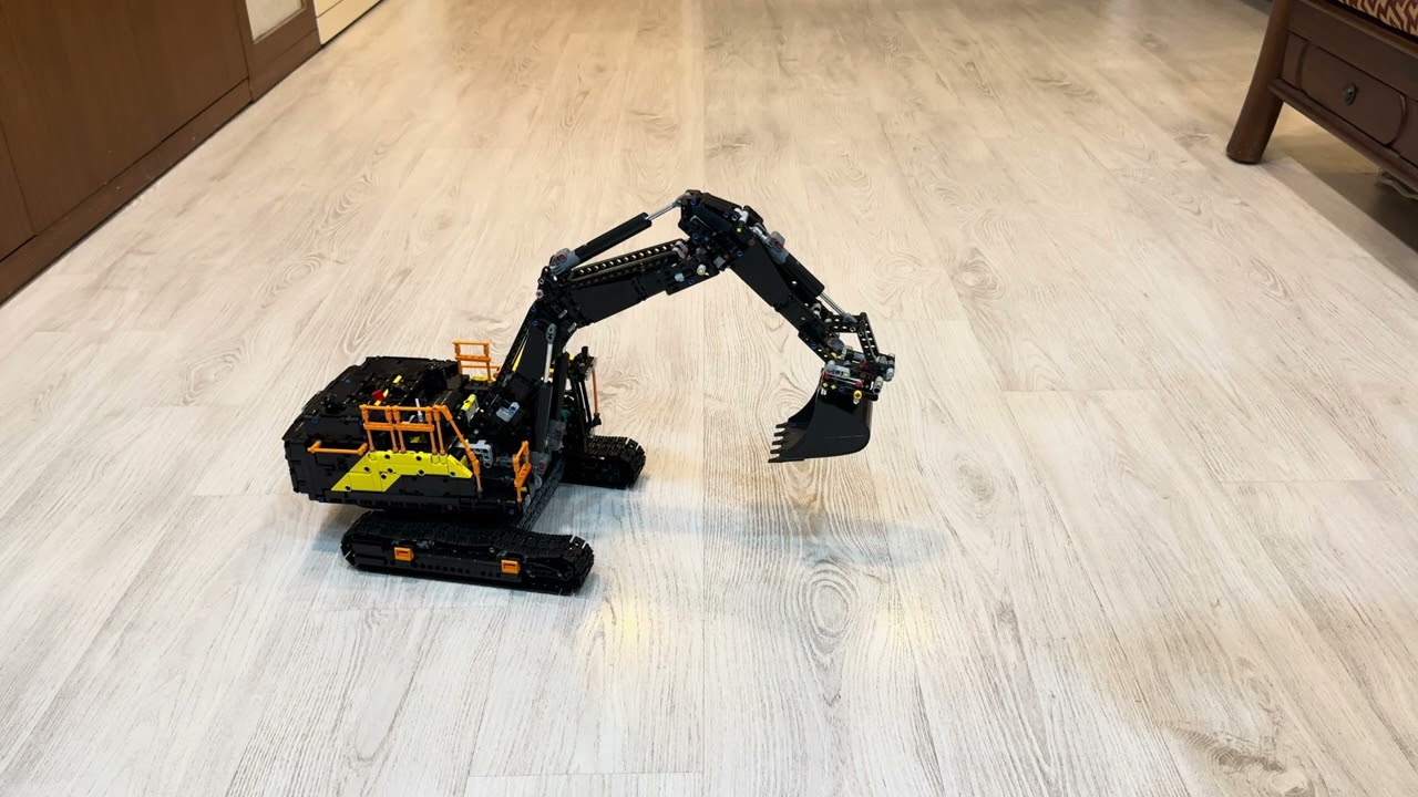 LEGO 42215 Full RC Volvo EC500 Hybrid Excavator PF L*6+M*1