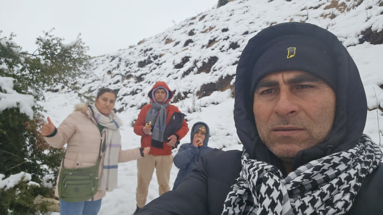 بعض اللقطات لأجواء الثلوج في قرية معراته ودعاءنا للجميع بالسلام❄️☃️☃️