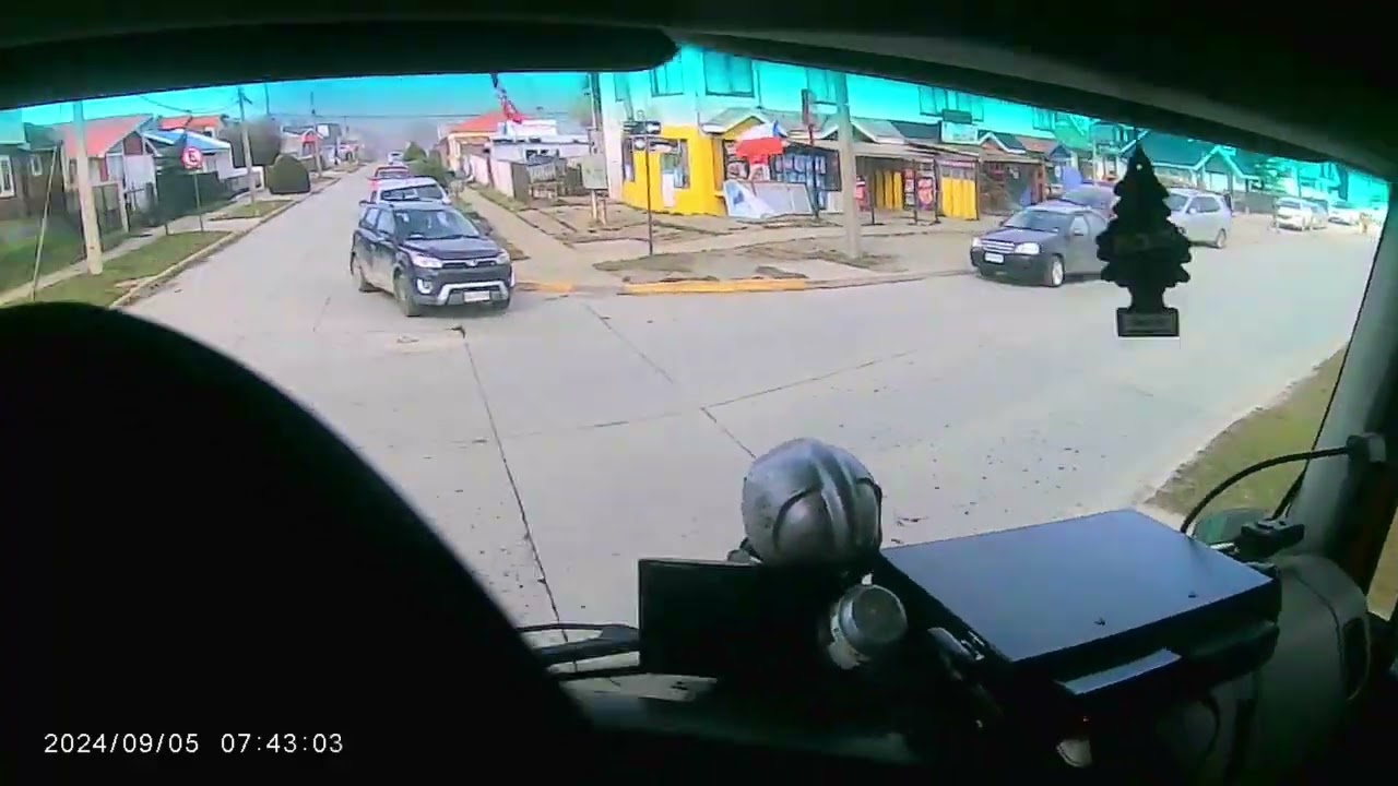 Salida B-5 a 10.0.1 en Av. España, Pompe France Punta Arenas