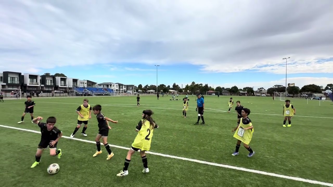 Elite U10 White (Div.2) vs Elite U10 Orange (1/2)