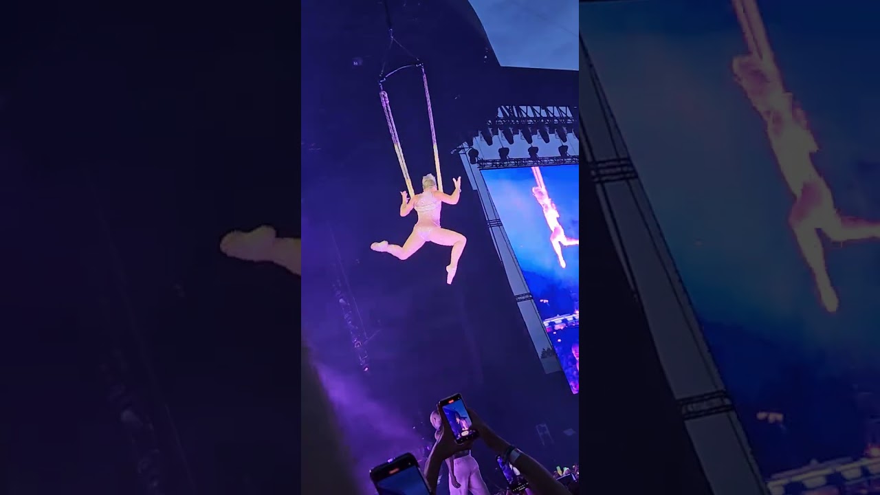 P!nk - Turbulence (live) @ Werchter Boutique 17/06/2023