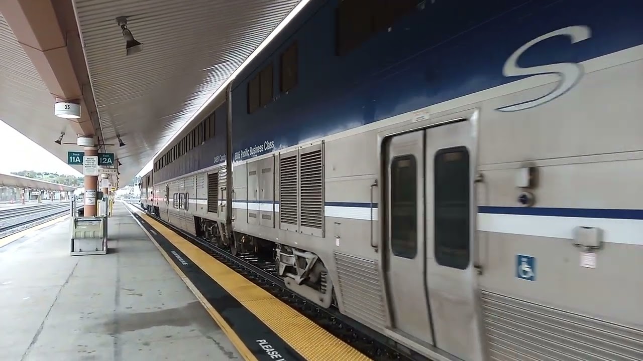 Amtrak 580 departs Los Angeles 