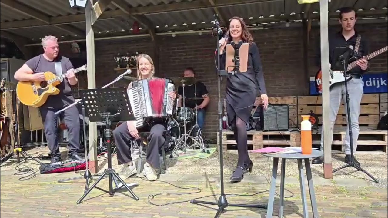 Ampless 19 april 2025 - akoestische set