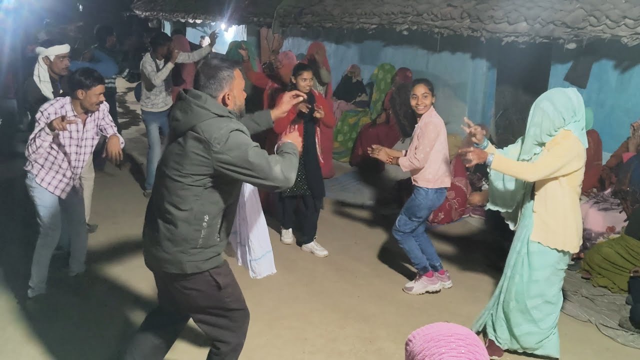 जीजा - सरहज का जबरदस्त डांस मुकाबला।।AK BAGHELI Video।। देसी राई नाच #dance #viral #trend #नाच #न्यू