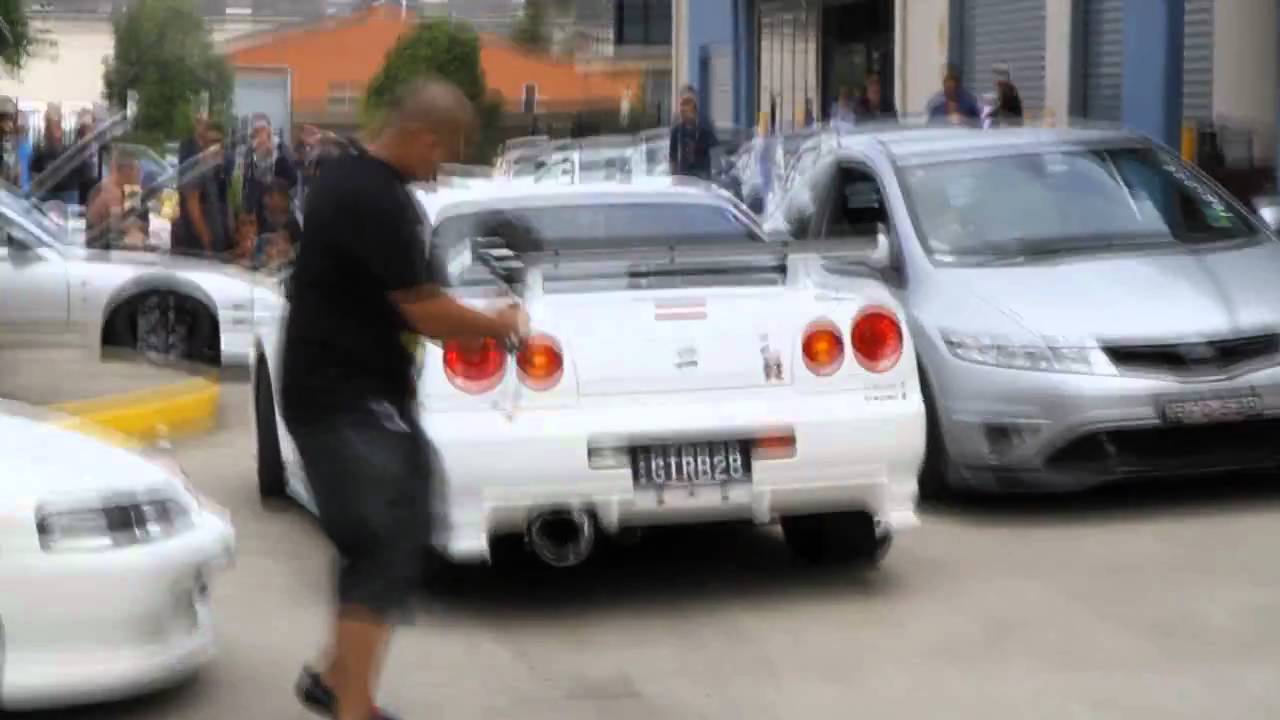 THE-LOWDOWN.COM Meet - R34 GTR Launch Control 