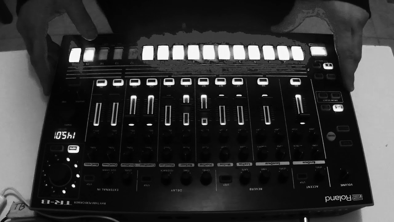 Roland - TR-8 ( techno raw session ) by Risen