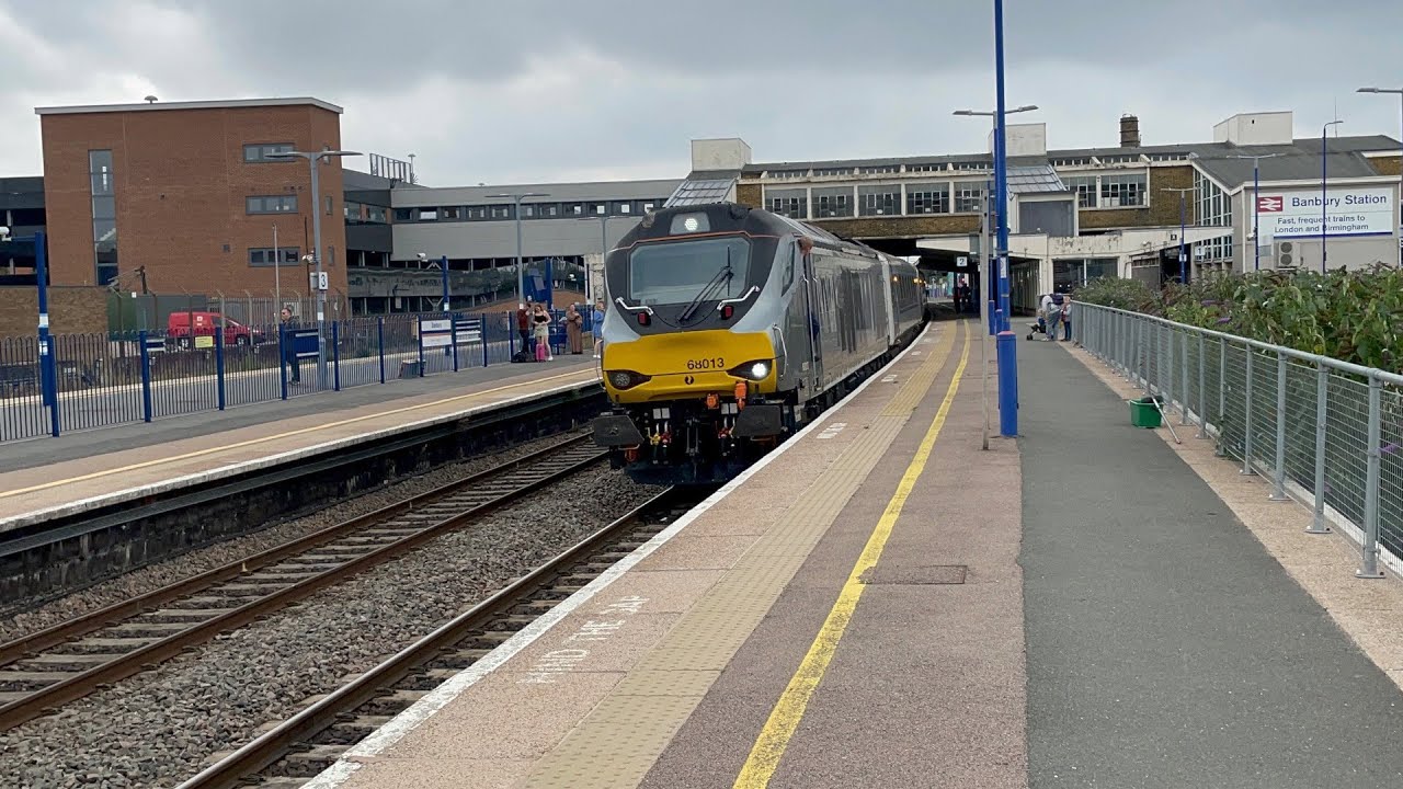 Chiltern Railways, Great Western Railway and CrossCountry Trains at Banbury on September 4th 2021