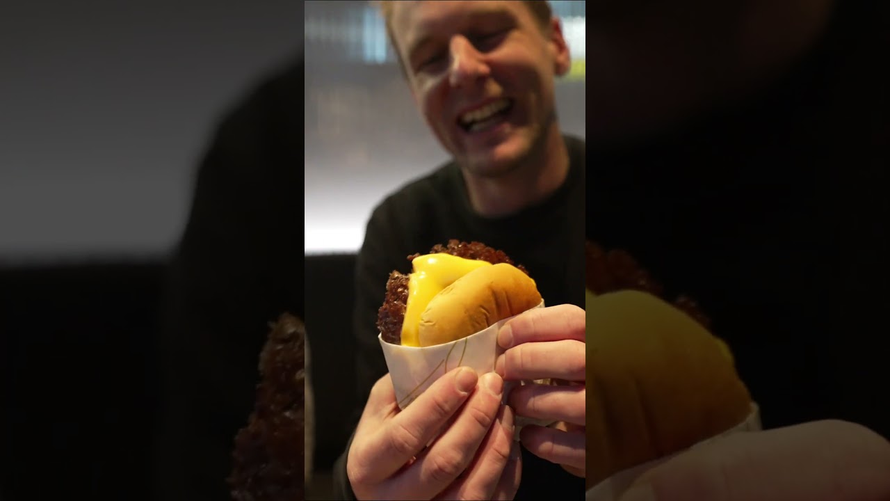 Unser K&uuml;chenchef probiert den ersten Smashburger in Stuttgart. #goldies #smashburger #stuttgart
