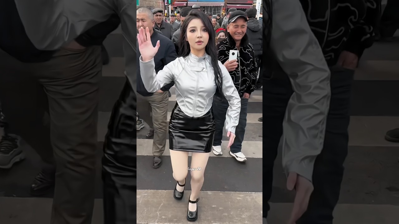 😱😲Real or Robot &ndash; The Truth Behind China's 'Walking Dolls'! #ytshorts #robot #facts #trending