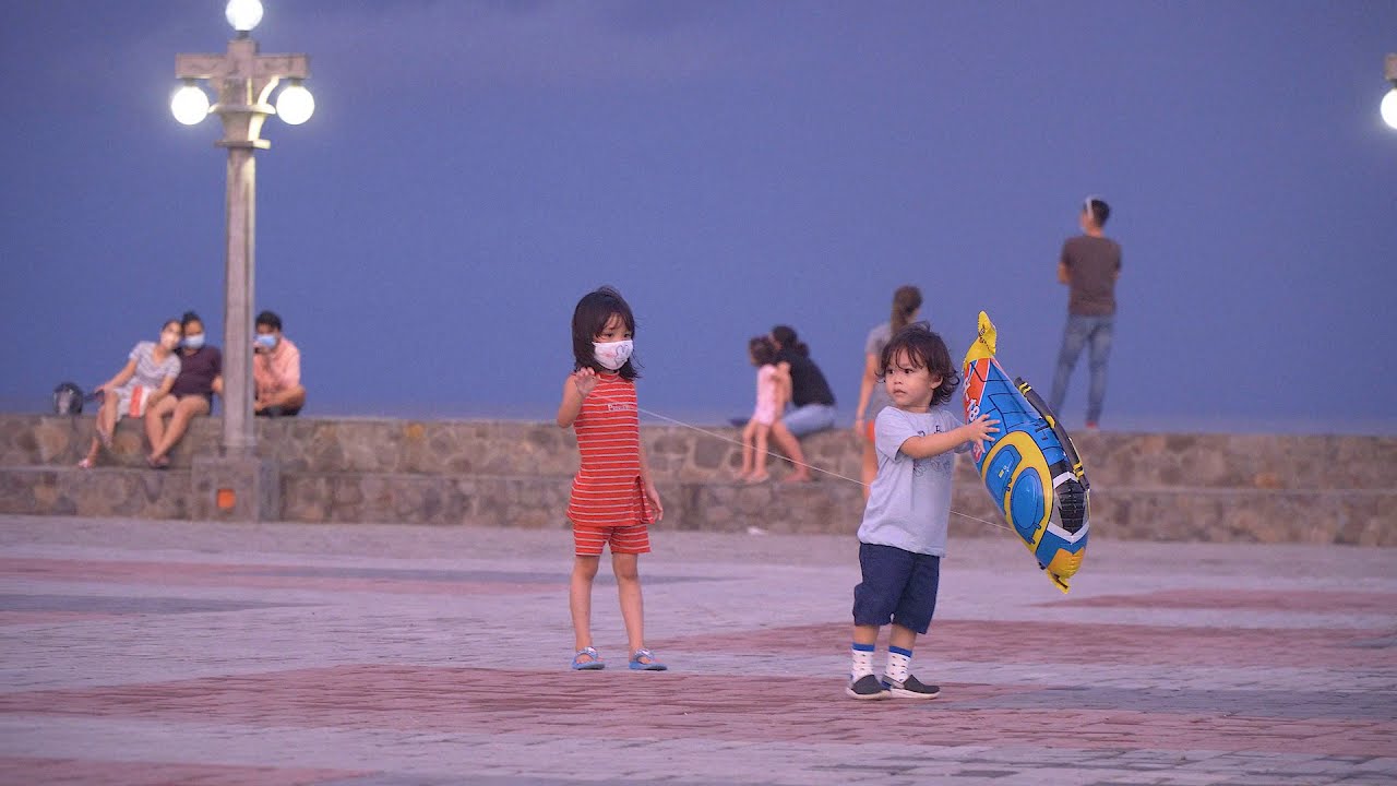 Dumaguete City - Clips from The Rizal Boulevard