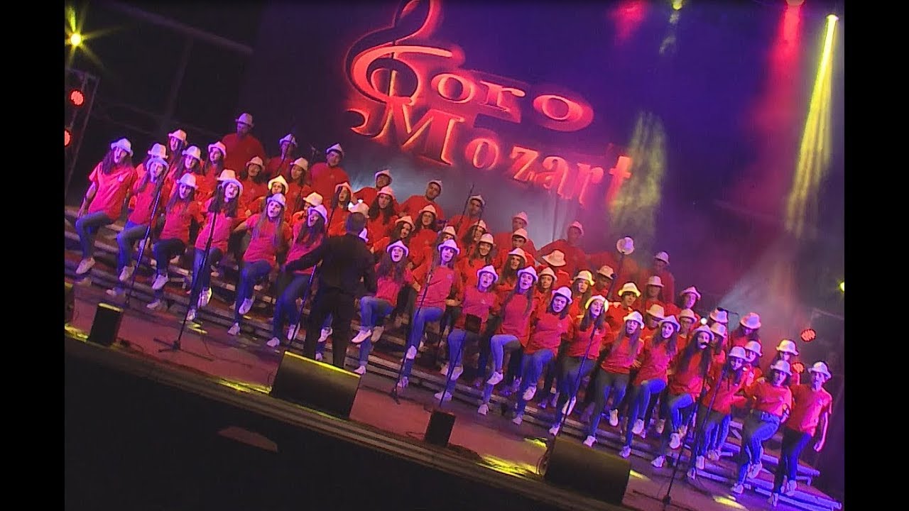 CORO MOZART - New York, New York (SATB)