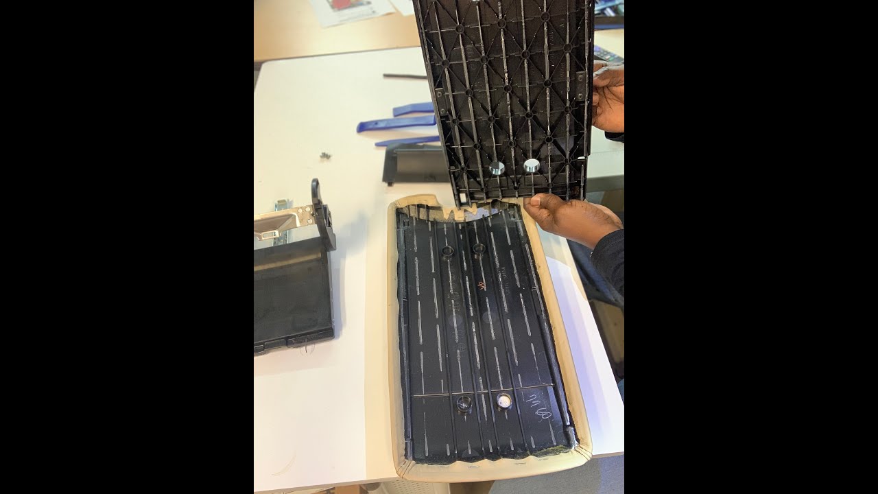 2014 Lexus LS460 Armrest Console - DISASSEMBLING
