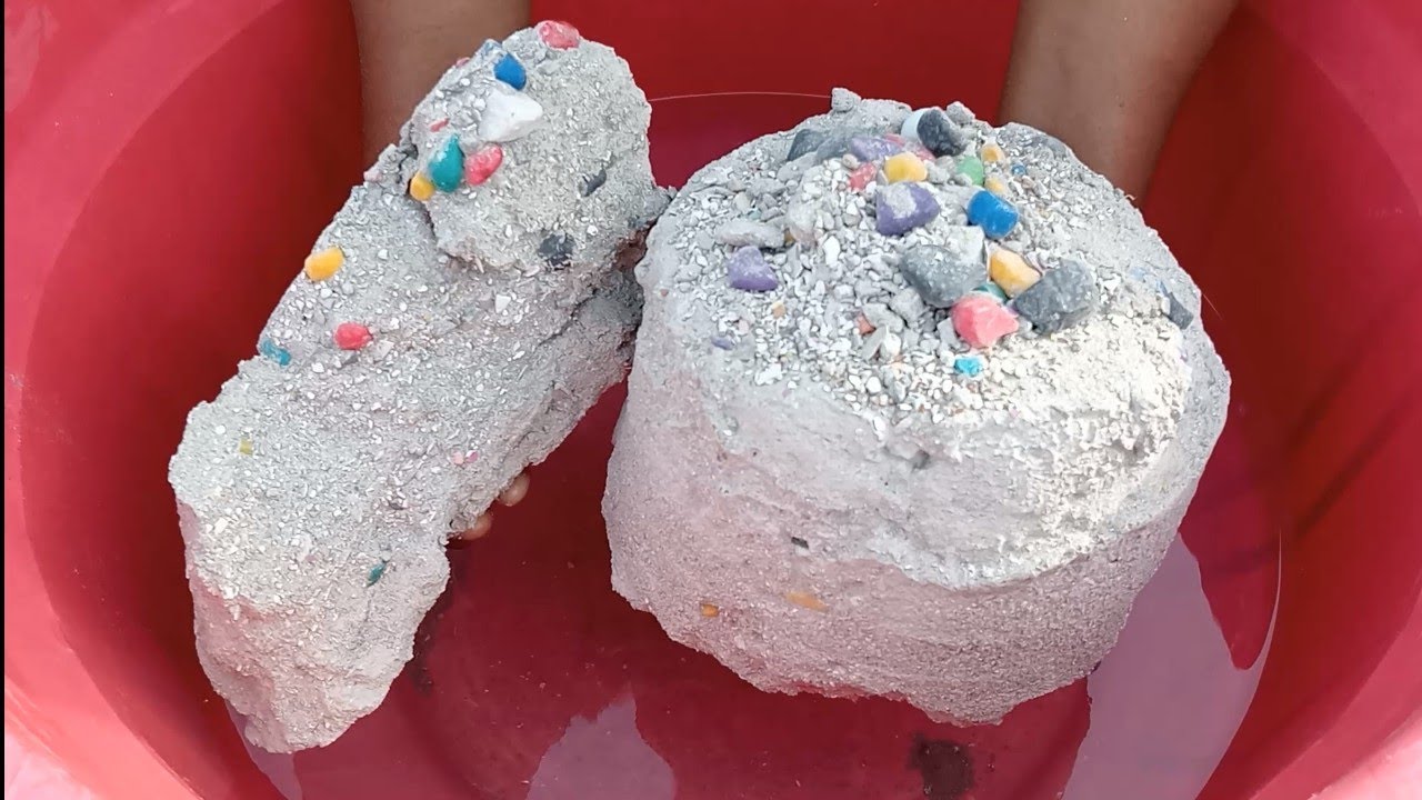 ASMR very soft sand and pure white dirt crunchy paste play dipping crumble in 💦🌊💦🤤