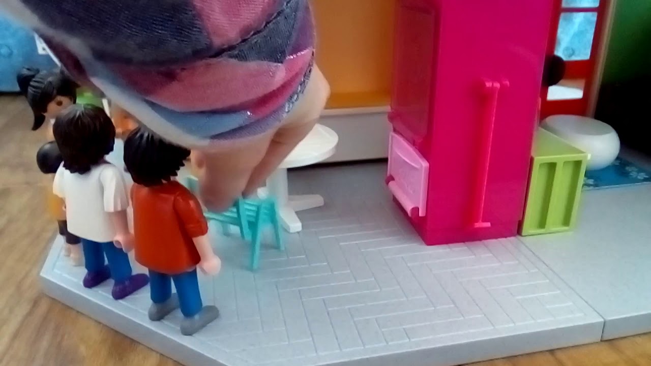 Je range ma maison playmobil