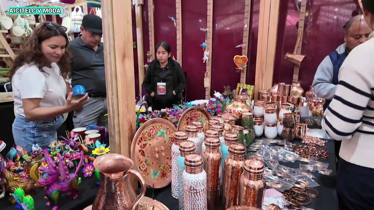 Artesanías EN OFERTA: TRISTE SITUACIÓN, ARTESANOS SE VAN DEL ZÓCALO, REMATAN TODO
