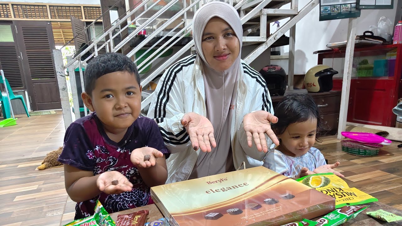 Inboxing Oleh-Oleh Aunty Kobah