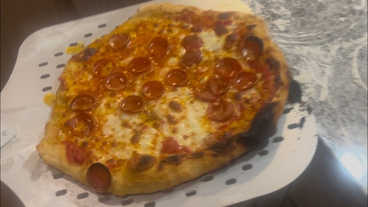 Making New Haven Pizza🍕At Home while drinking some IPAs🦧🍕Pizza and Beer Show🍕🍻👊💥